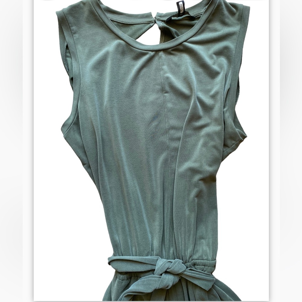 BANANA REPUBLIC Sandwash Modal cropped jumpsuit Size 10 Green - Picture 11 of 16